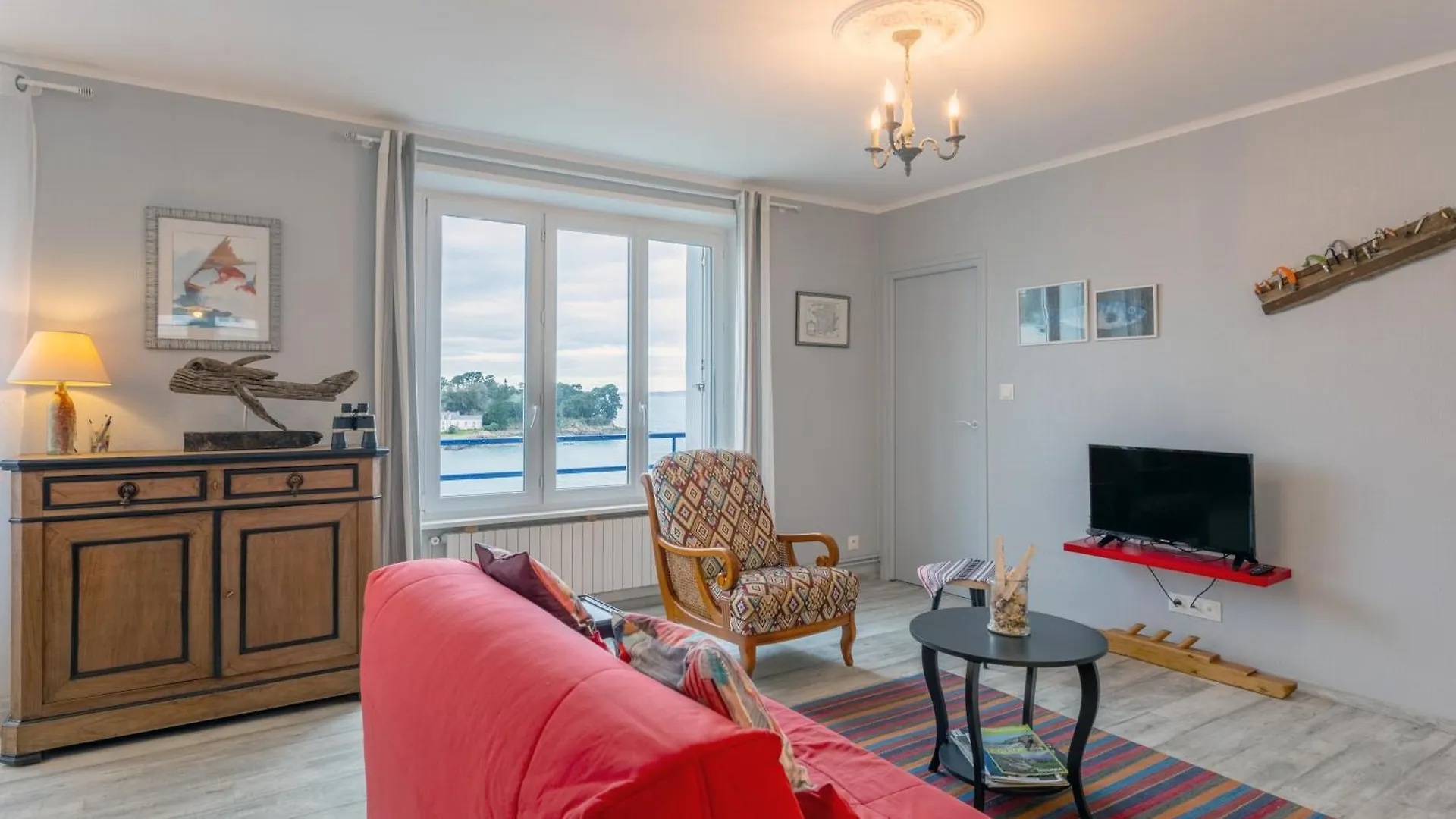 Appartement Face Mer - 50M Plage ドゥアルヌネ