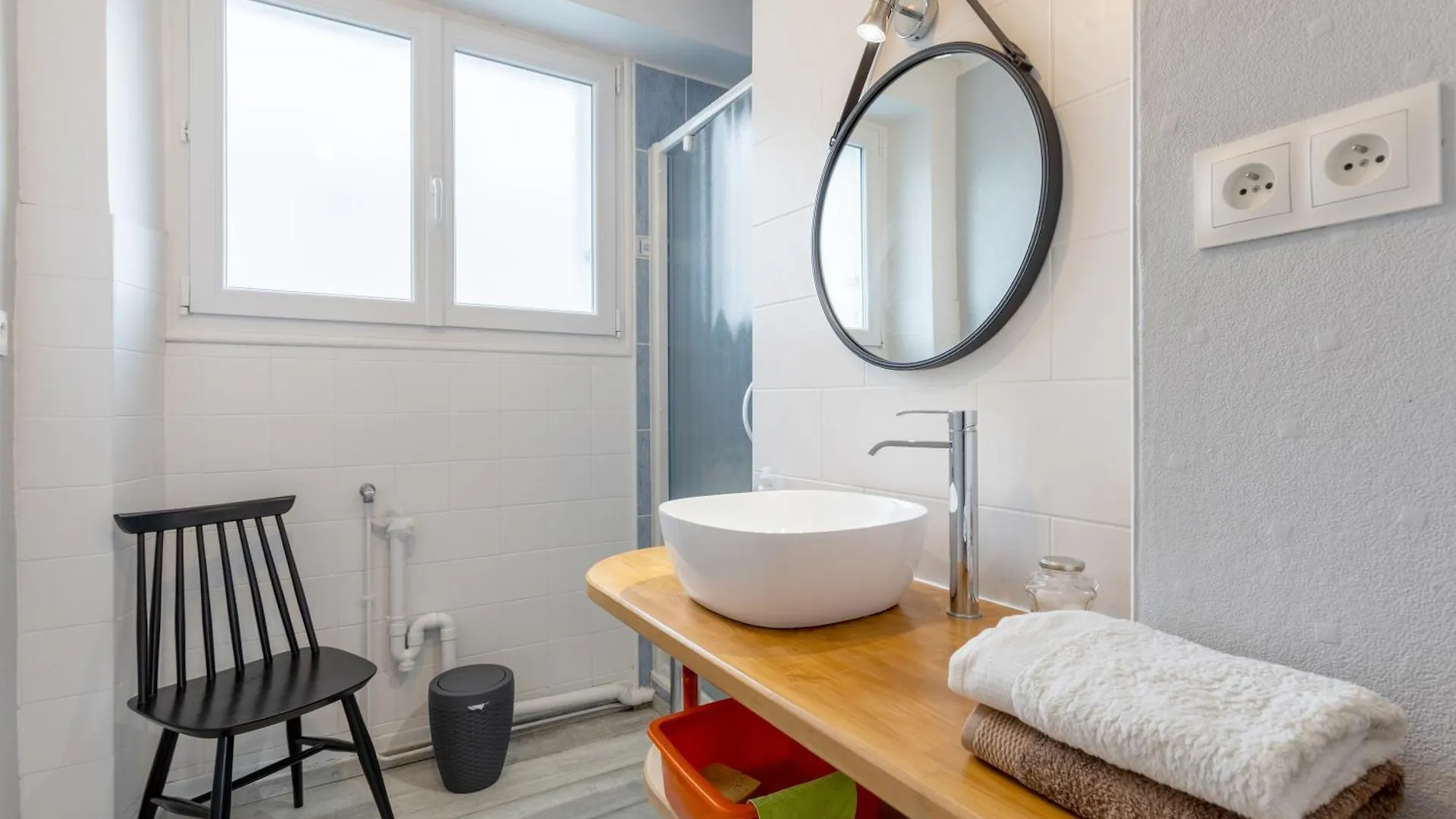 Appartement Face Mer - 50M Plage ドゥアルヌネ